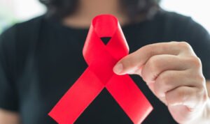 Waspadai Penyebab HIV dan Cara Penularannya yang Sering Diabaikan