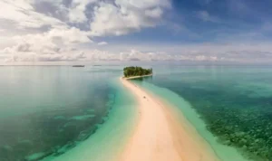 Pulau Morotai Wisata Sejarah dan Alam Terkenal 2025