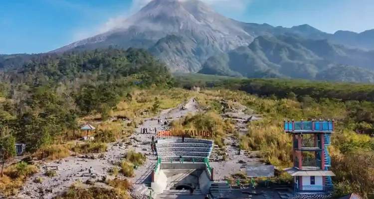 Stonehenge Merapi Sleman, Destinasi Ikonik Bernuansa Mistis
